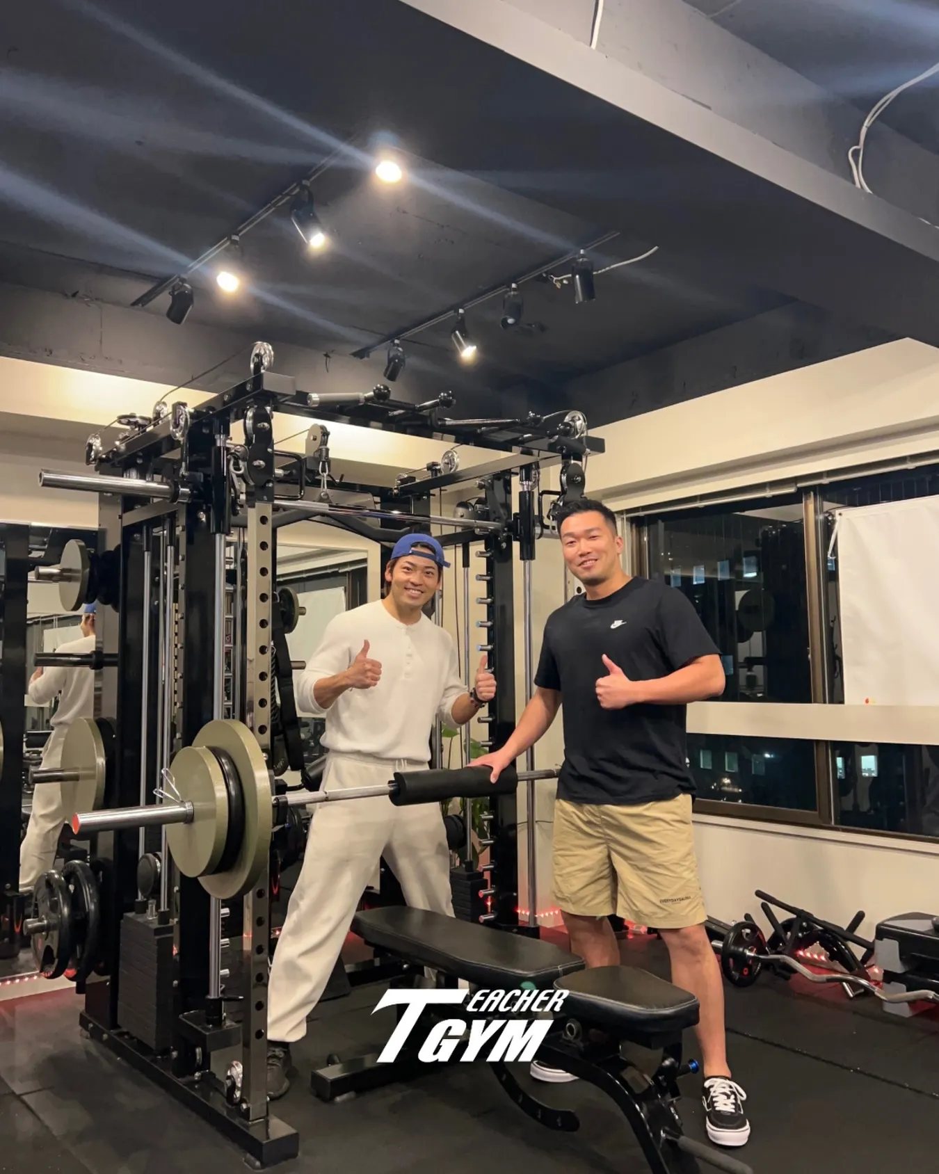 皆さんこんばんは！